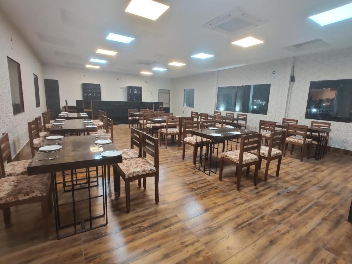 Hotel Aurelia Pearl Patna  Exterior photo